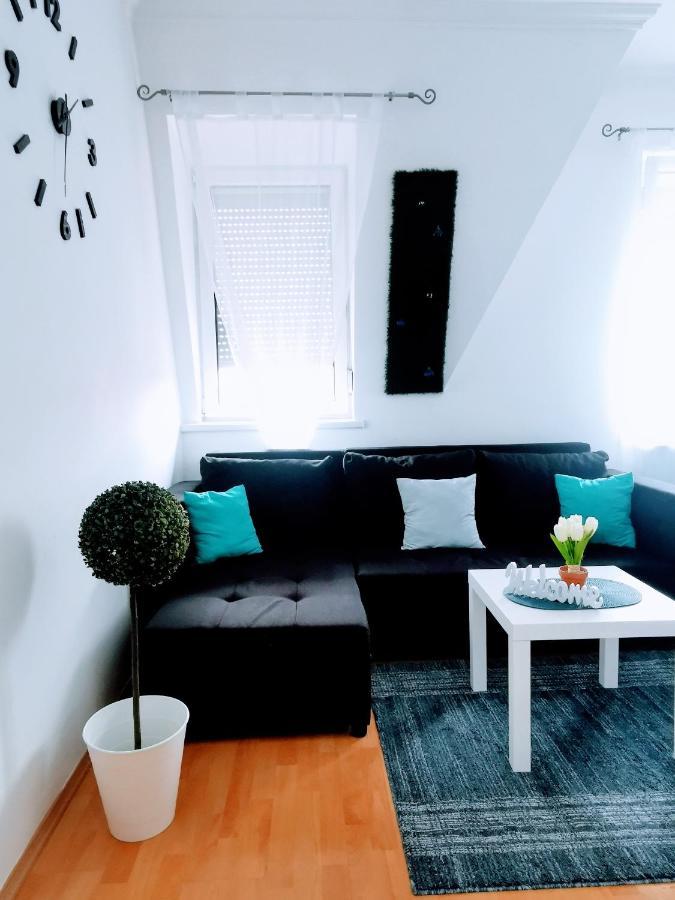 Dani Home Apartman ไฮจ์ดุสโซบอสโล ภายนอก รูปภาพ